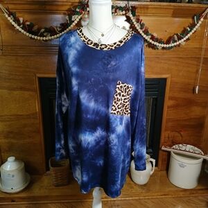 Reb In J Tie-Dyed Leopard Print Long Sleeve Top With Front Pocket